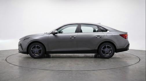 Interstellar Gray 2025 Kia K4 LXS