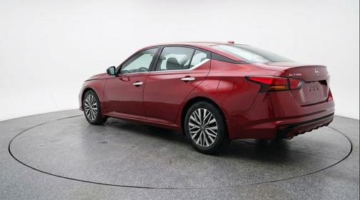 Garnet Pearl Metallic 2025 Nissan Altima SV FWD
