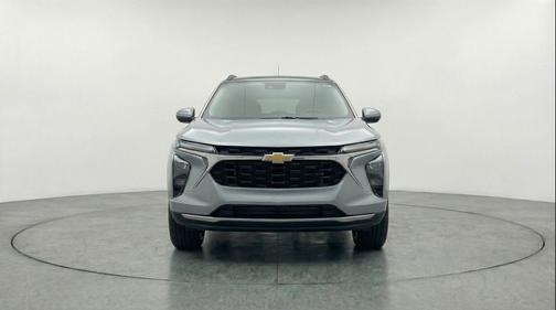 Sterling Gray Metallic 2025 Chevrolet Trax LT