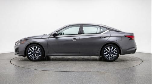 Gun Metallic 2025 Nissan Altima SV FWD