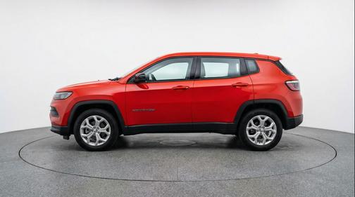 Red Hot Pearlcoat 2025 Jeep Compass Latitude