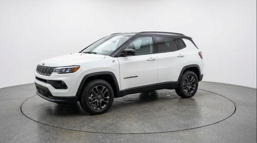 Bright White Clearcoat 2025 Jeep Compass Trailhawk