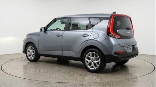 Gravity Gray 2025 Kia Soul LX