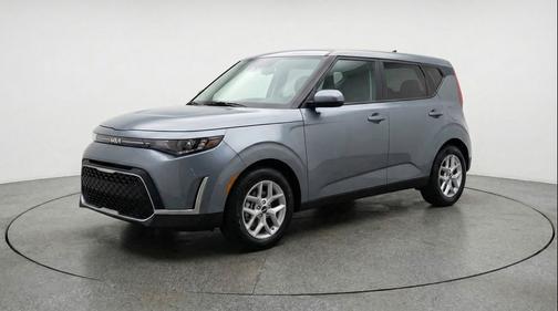 Gravity Gray 2025 Kia Soul LX