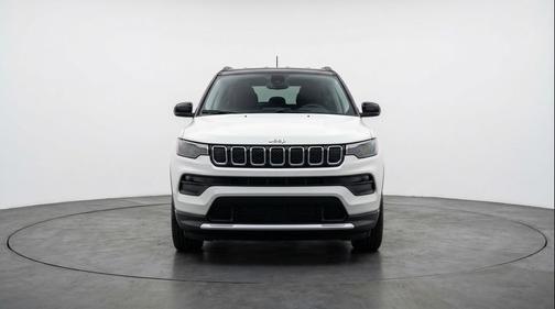 Bright White Clearcoat 2025 Jeep Compass Limited