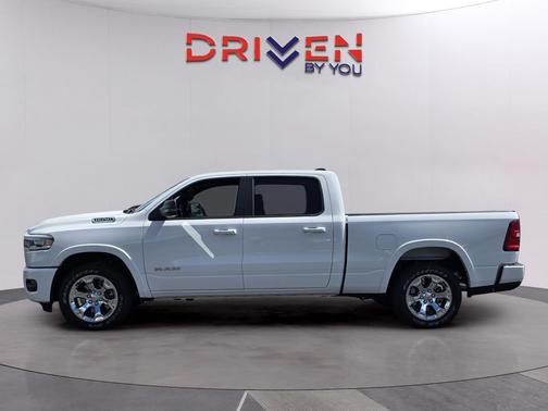 Bright White Clearcoat 2026 RAM 1500 Big Horn/Lone Star