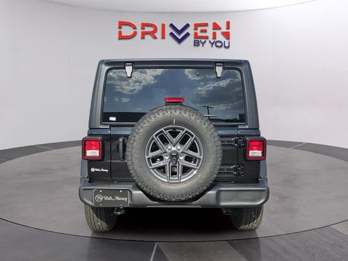 Black Clearcoat 2026 Jeep Wrangler Sport S