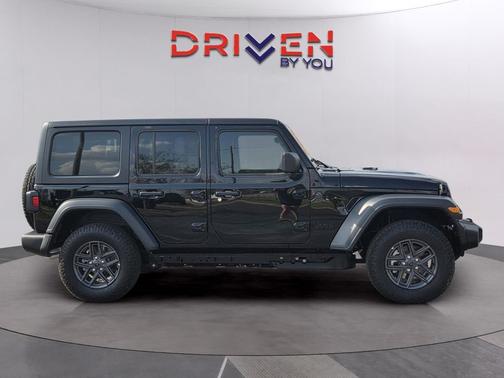 Black Clearcoat 2026 Jeep Wrangler Sport S