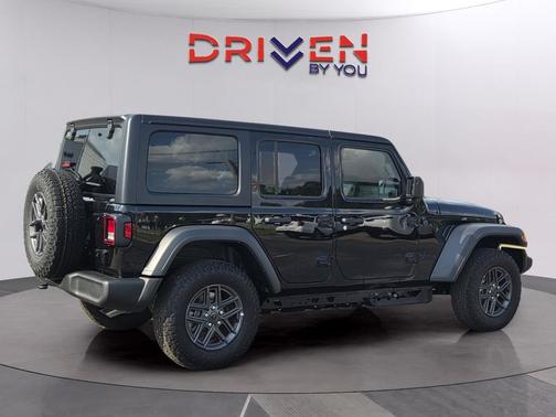 Black Clearcoat 2026 Jeep Wrangler Sport S