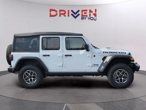 Bright White Clearcoat 2026 Jeep Wrangler Rubicon