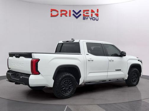 Ice Cap 2025 Toyota Tundra SR5