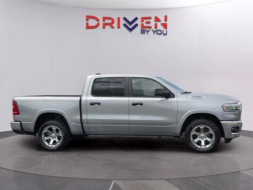 Billet Silver Metallic Clearcoat 2025 RAM 1500 Big Horn/Lone Star