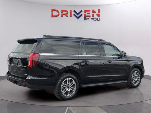 2025 Ford Expedition Max Active 4x4