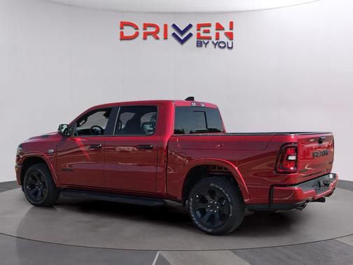Molten Red Pearlcoat 2026 RAM 1500 Big Horn/Lone Star