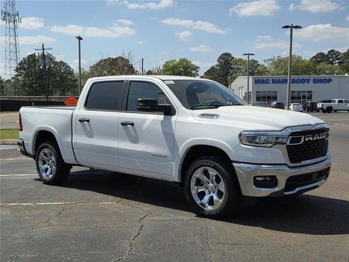 Bright White Clearcoat 2026 RAM 1500 Big Horn/Lone Star