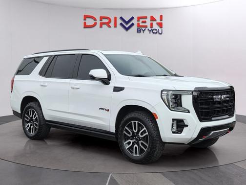 Summit White 2023 GMC Yukon 4WD AT4