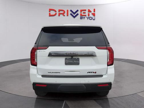 Summit White 2023 GMC Yukon 4WD AT4