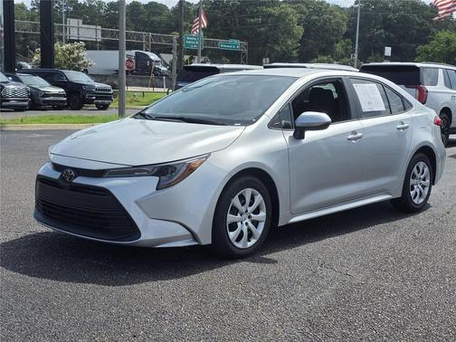 Classic Silver Metallic 2025 Toyota Corolla LE