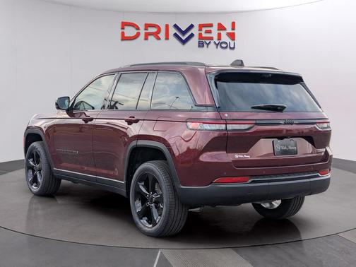 Velvet Red Pearlcoat 2025 Jeep Grand Cherokee Limited
