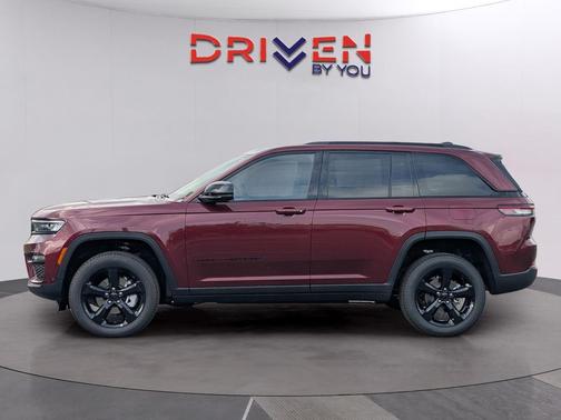 Velvet Red Pearlcoat 2025 Jeep Grand Cherokee Limited