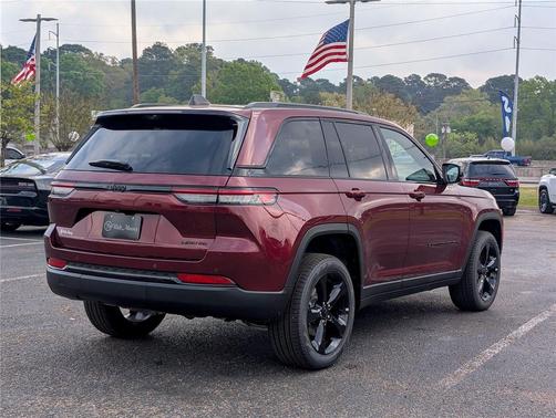Velvet Red Pearlcoat 2025 Jeep Grand Cherokee Limited