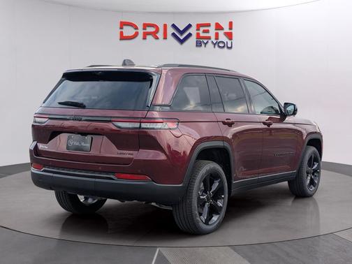 Velvet Red Pearlcoat 2025 Jeep Grand Cherokee Limited
