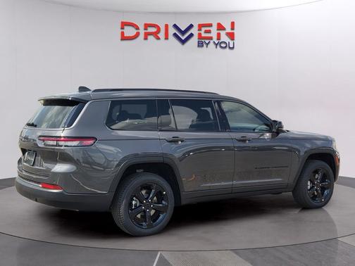 Baltic Gray Metallic Clearcoat 2026 Jeep Grand Cherokee L Limited