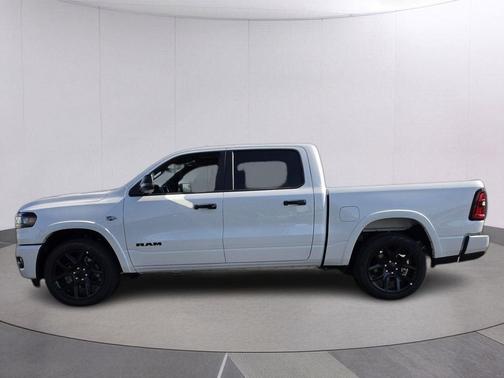 Ivory White Tri-Coat Pearlcoat 2026 RAM 1500 Laramie