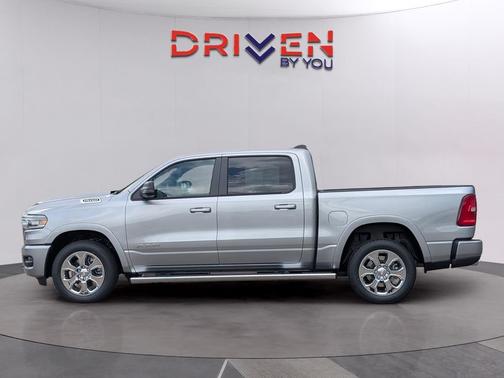 Billet Silver Metallic Clearcoat 2026 RAM 1500 Big Horn/Lone Star