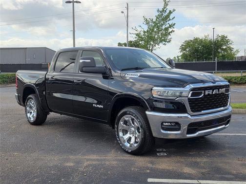 Diamond Black Crystal Pearlcoat 2026 RAM 1500 Big Horn/Lone Star