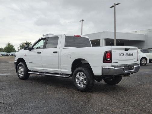 Bright White Clearcoat 2025 RAM 2500 Big Horn Crew Cab 4x4 6'4' Box