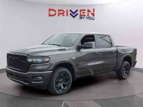 Granite Crystal Metallic Clearcoat 2026 RAM 1500 Big Horn/Lone Star