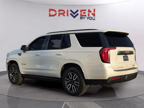 White Frost Tricoat 2024 GMC Yukon 4WD AT4