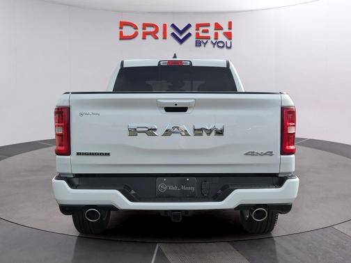 Bright White Clearcoat 2026 RAM 1500 Big Horn/Lone Star