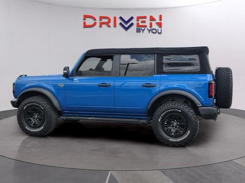 Velocity Blue Metallic 2022 Ford Bronco Wildtrak