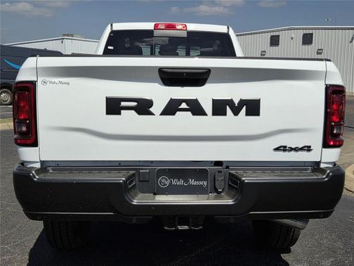 Bright White Clearcoat 2026 RAM 2500 Tradesman Crew Cab 4x4 8' Box