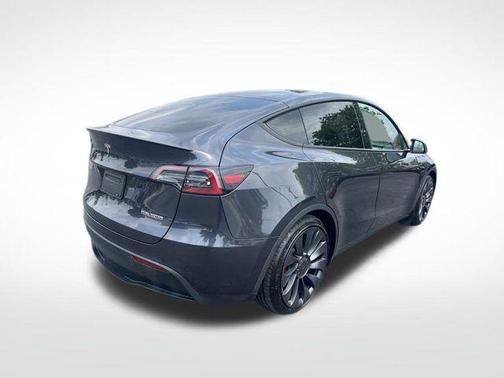 2024 Tesla Model Y Performance Dual Motor All-Wheel Drive