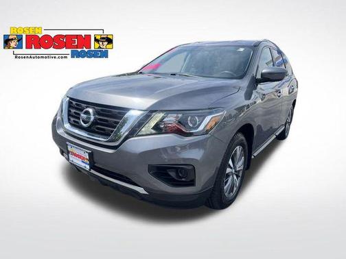 2017 Nissan Pathfinder S