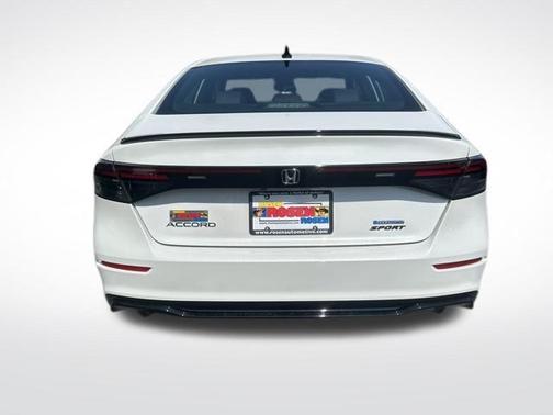 2025 Honda Accord Hybrid Base