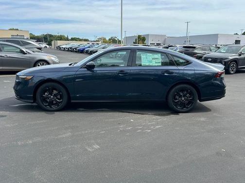 2025 Honda Accord Sport SE 1.5T