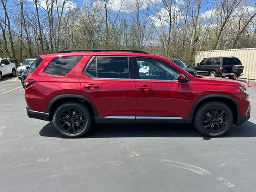 2025 Honda Pilot Touring 8-Passenger