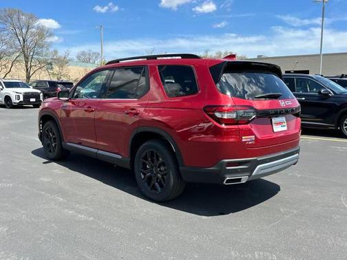 2025 Honda Pilot Touring 8-Passenger