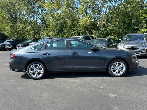 2025 Honda Accord LX 1.5T