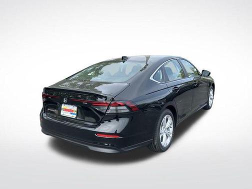 2025 Honda Accord LX 1.5T
