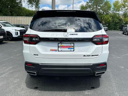 2025 Honda Pilot Black Edition