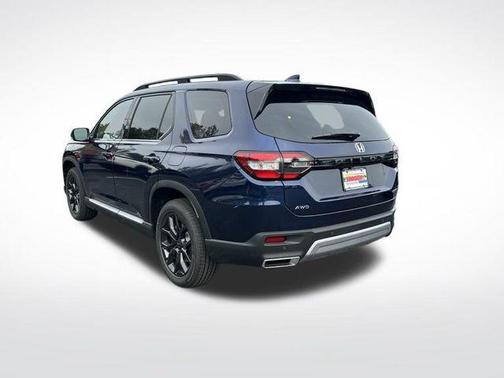 2025 Honda Pilot Touring 8-Passenger