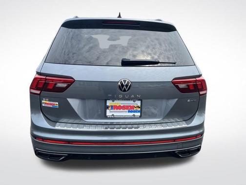 2022 Volkswagen Tiguan 2.0T SE R-Line Black 4MOTION