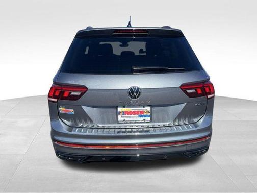 2022 Volkswagen Tiguan 2.0T SE R-Line Black 4MOTION