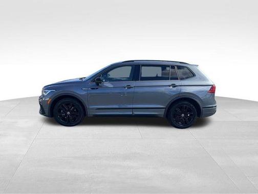2022 Volkswagen Tiguan 2.0T SE R-Line Black 4MOTION