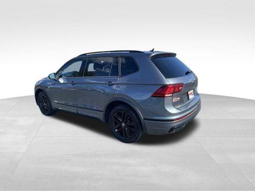 2022 Volkswagen Tiguan 2.0T SE R-Line Black 4MOTION